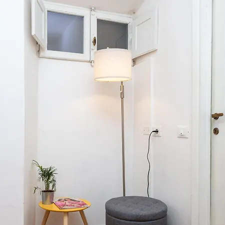 Unyca - Grazioso Sull'arno Appartement